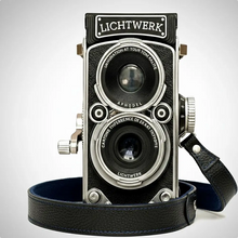 Carica l'immagine nel visualizzatore di Gallery, Lichtwerk RetroCam TLR – Fotocamera digitale vintage con look da pellicola

